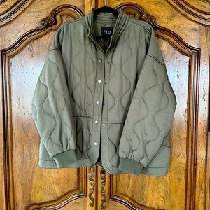 FDJ size XL quilted barn coat. Worn once. Excellent condition olive green